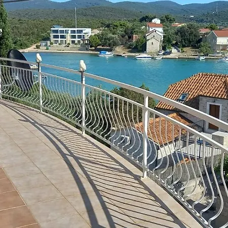 Blue Lagoon Platinum * Lovište